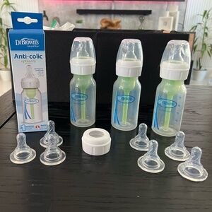 Lightly used Dr. Brown’s Natural Flow Anti-Colic 4oz baby bottles – excellent co